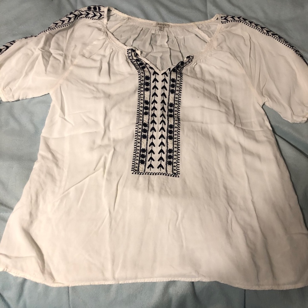 Flowy white top